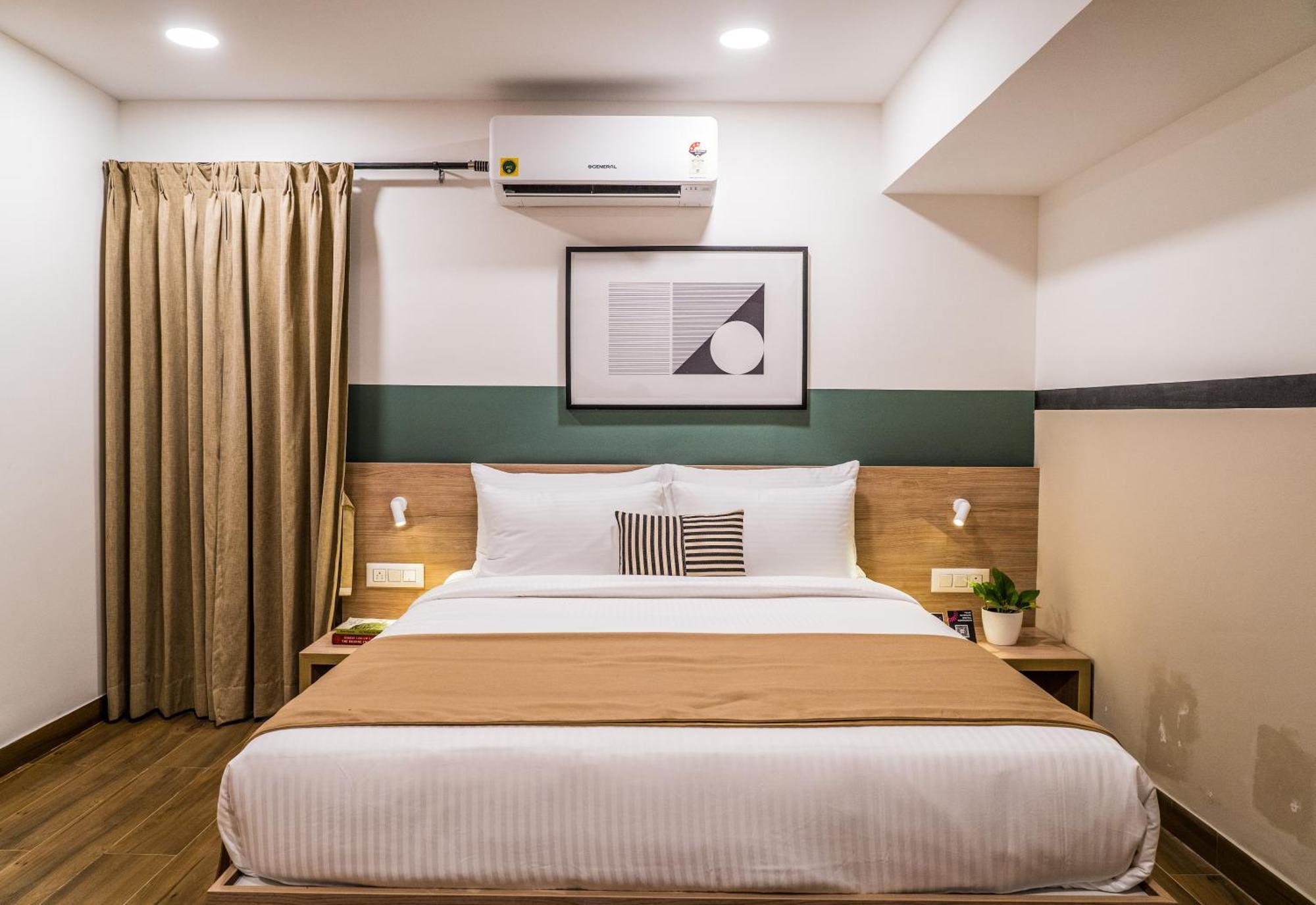 Olive Hotel Millers Road By Embassy Group Bangalore Exterior photo